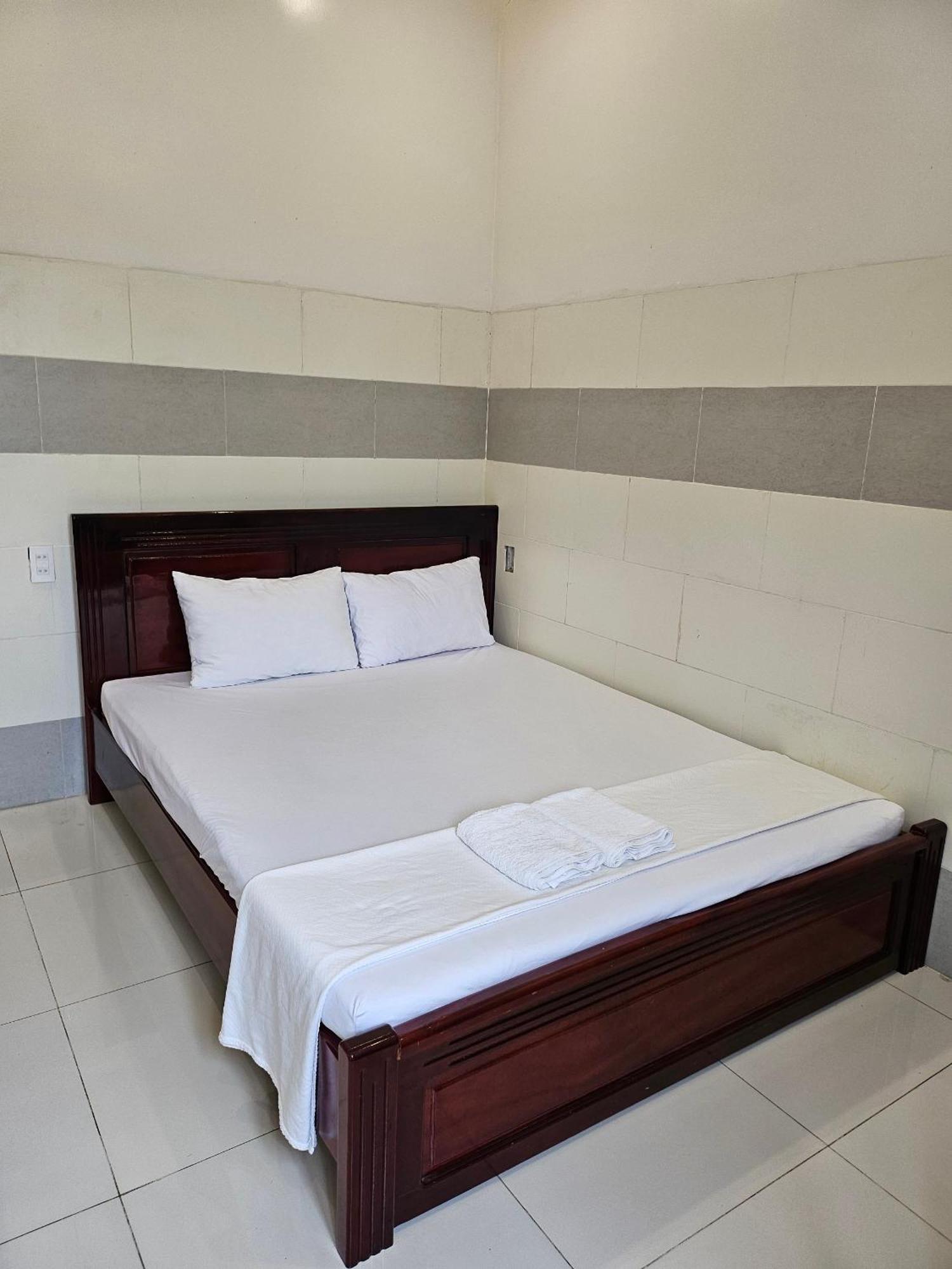 Khach San Hoang Mai Hotel Can Tho Buitenkant foto